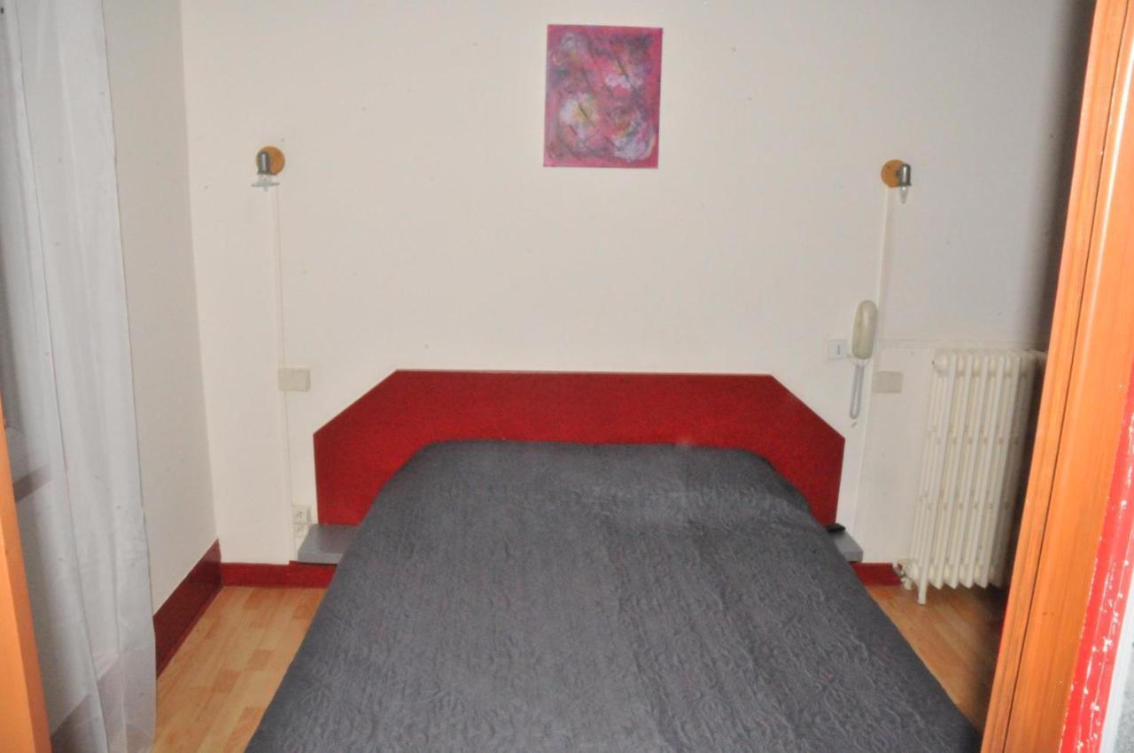 Hotel Les Rosiers La Rochelle  Dış mekan fotoğraf